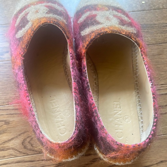 Chanel Wool Tweed and Lambskin Espadrilles Shoes - Picture 2 of 6